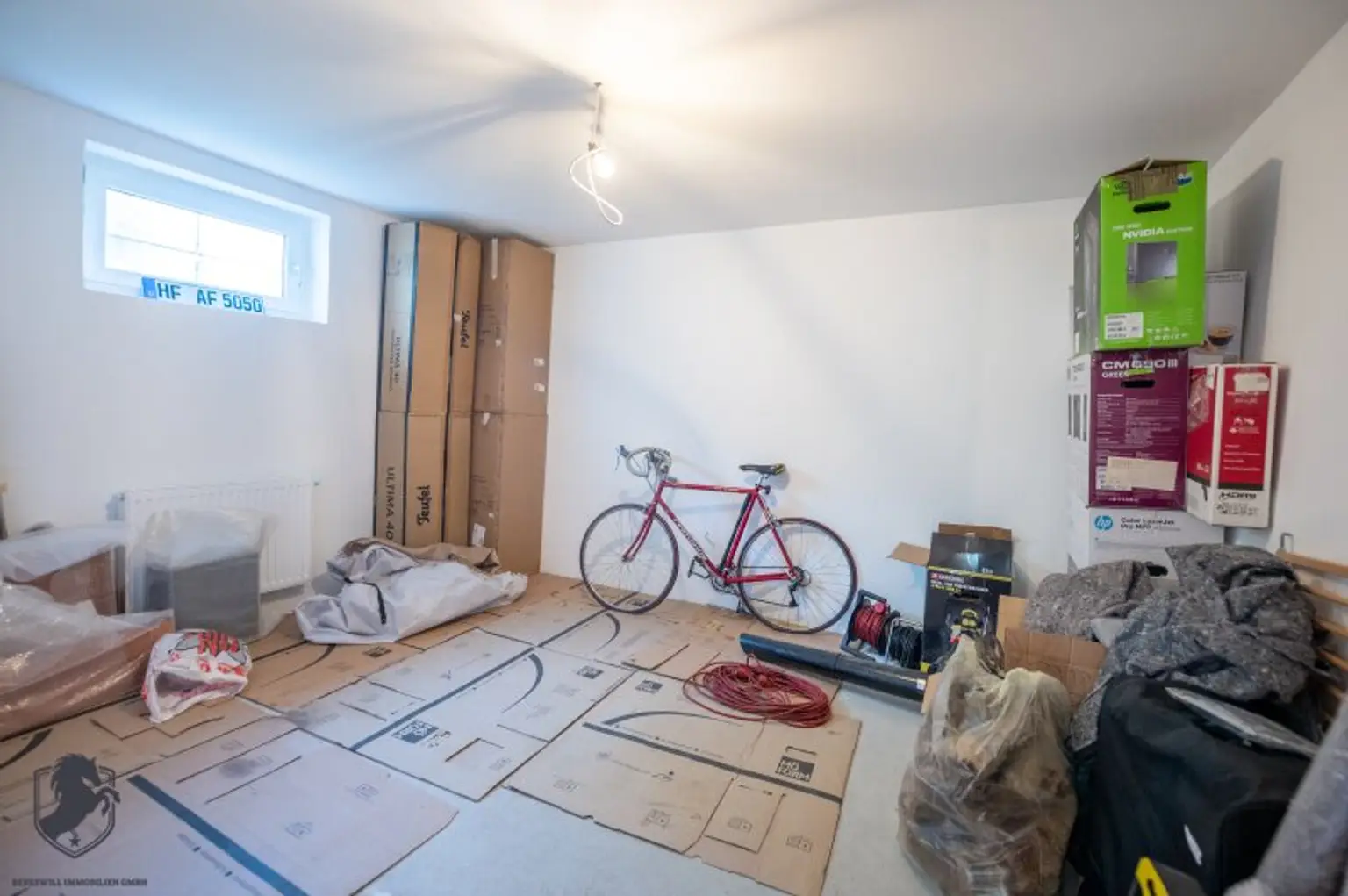 Exklusives Niedrigenergie-Einfamilienhaus mit Vollkeller auf 1.008 m² Grundstück in ruhiger Bestlage von Pixendorf