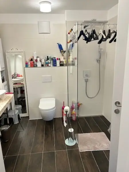 Wunderbare Dachgeschosswohnung in Top Lage mt Garage im Eigentum