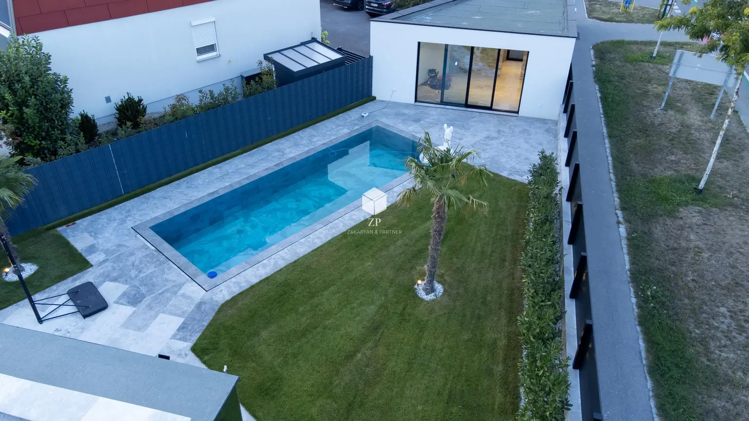 Pool-House