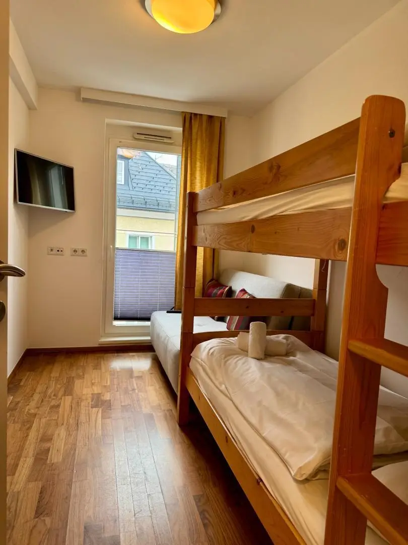 Schlafzimmer 2