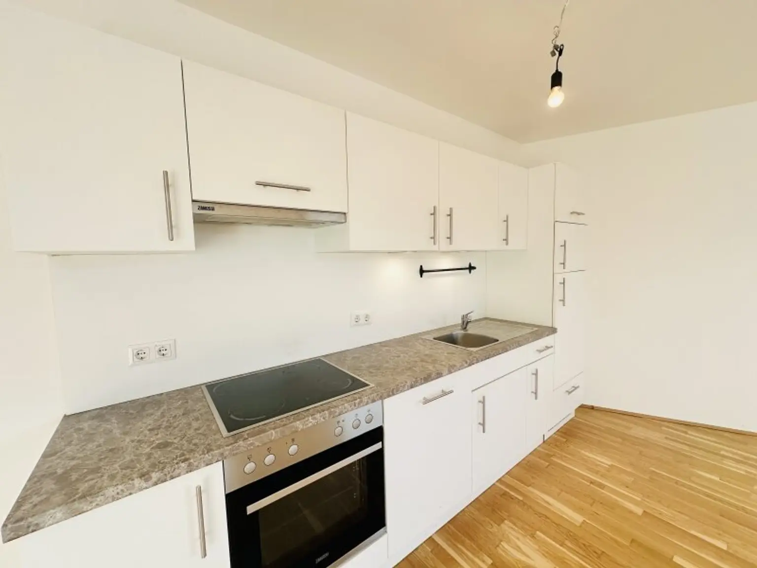 NACHMIETERSUCHE! Wohnen in Floridsdorf – 3-Zimmer-Wohnung mit Balkon - Nähe Shopping City Nord & Klink Floridsdorf!