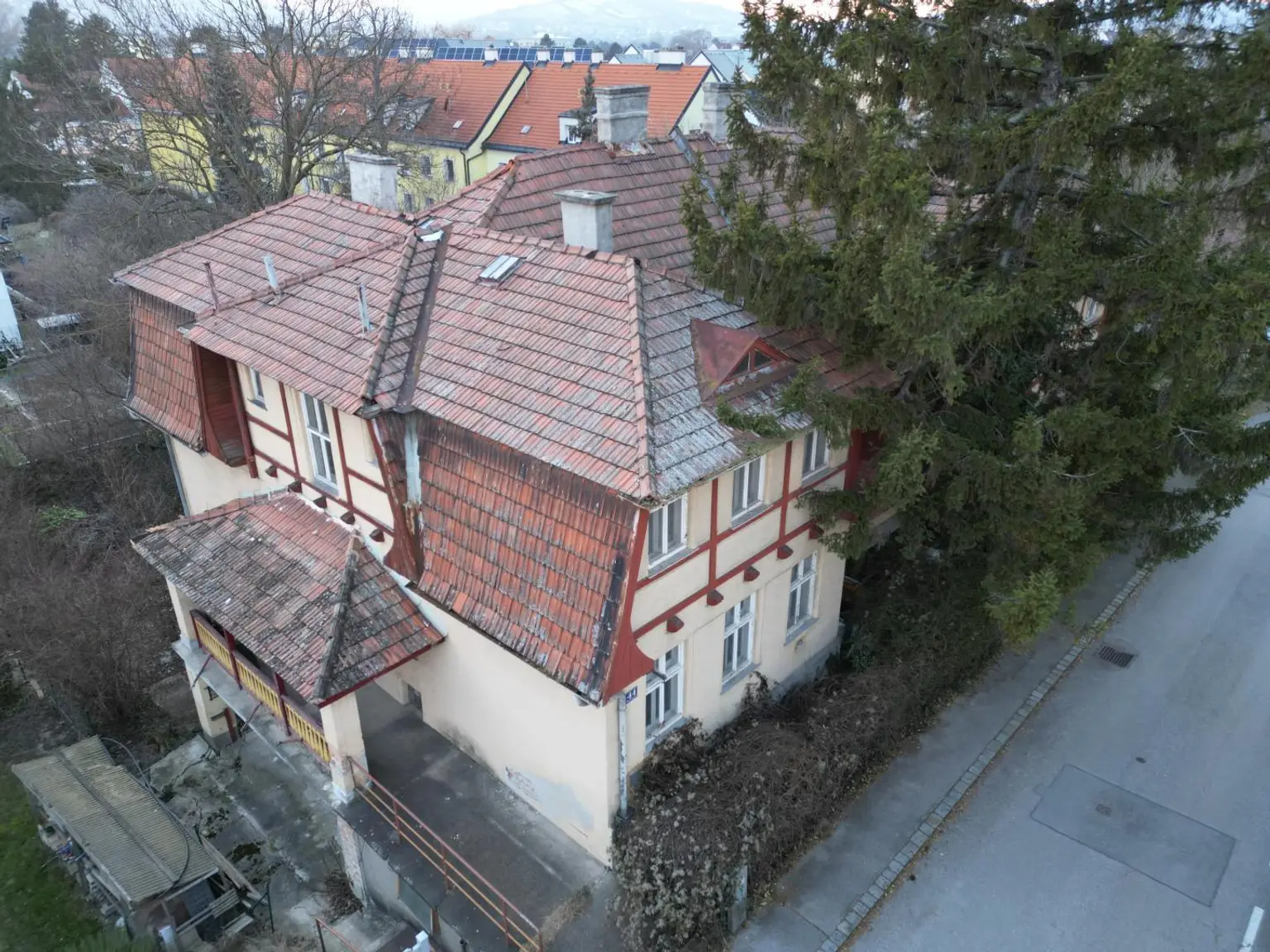 -20000434_1004159911_16344360