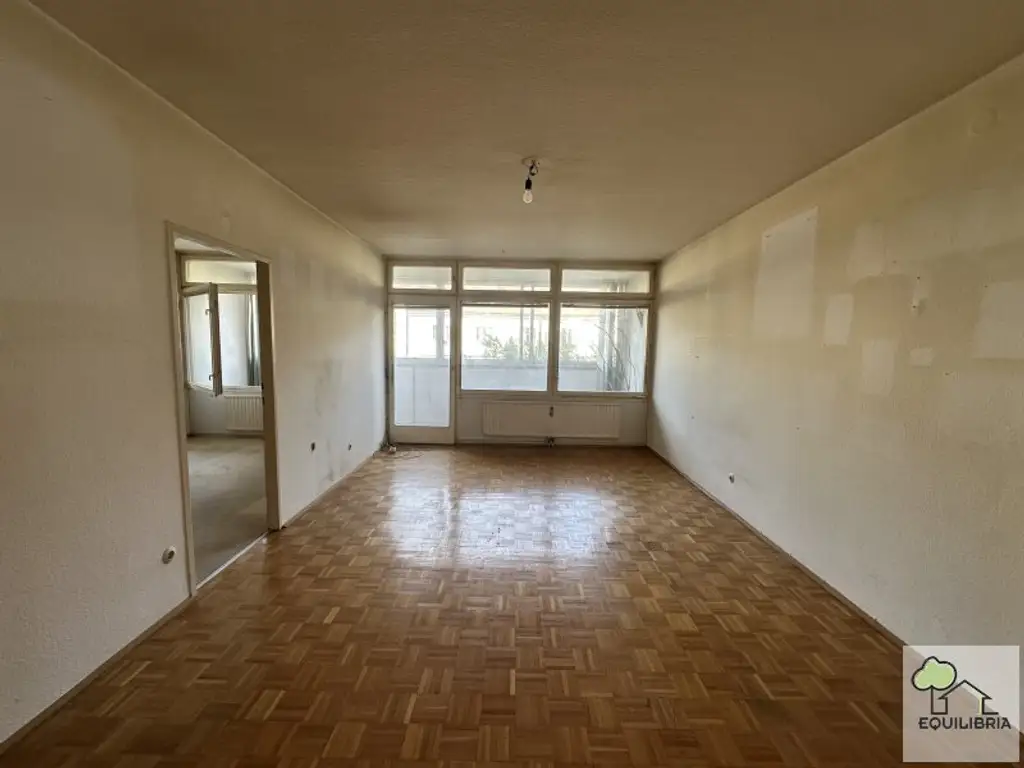 Renovierungsbedürftige 3-Zi-Wohnung Obere Stadt inkl. Stellplatz