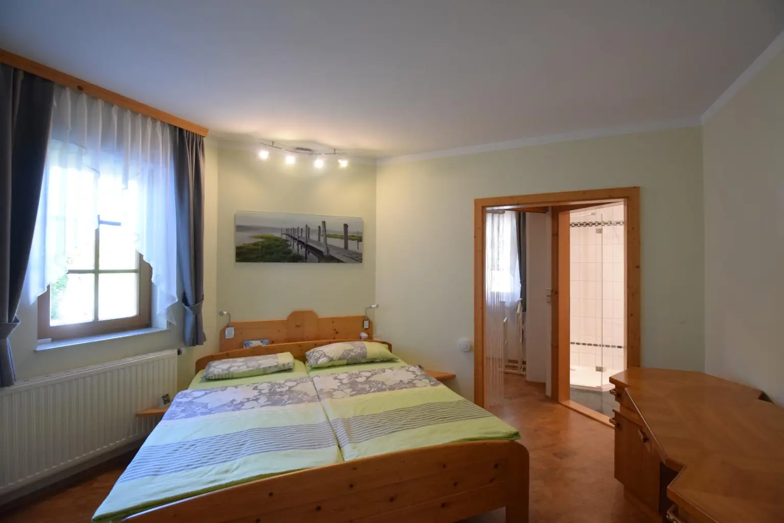 Haus auf großem Grundstück