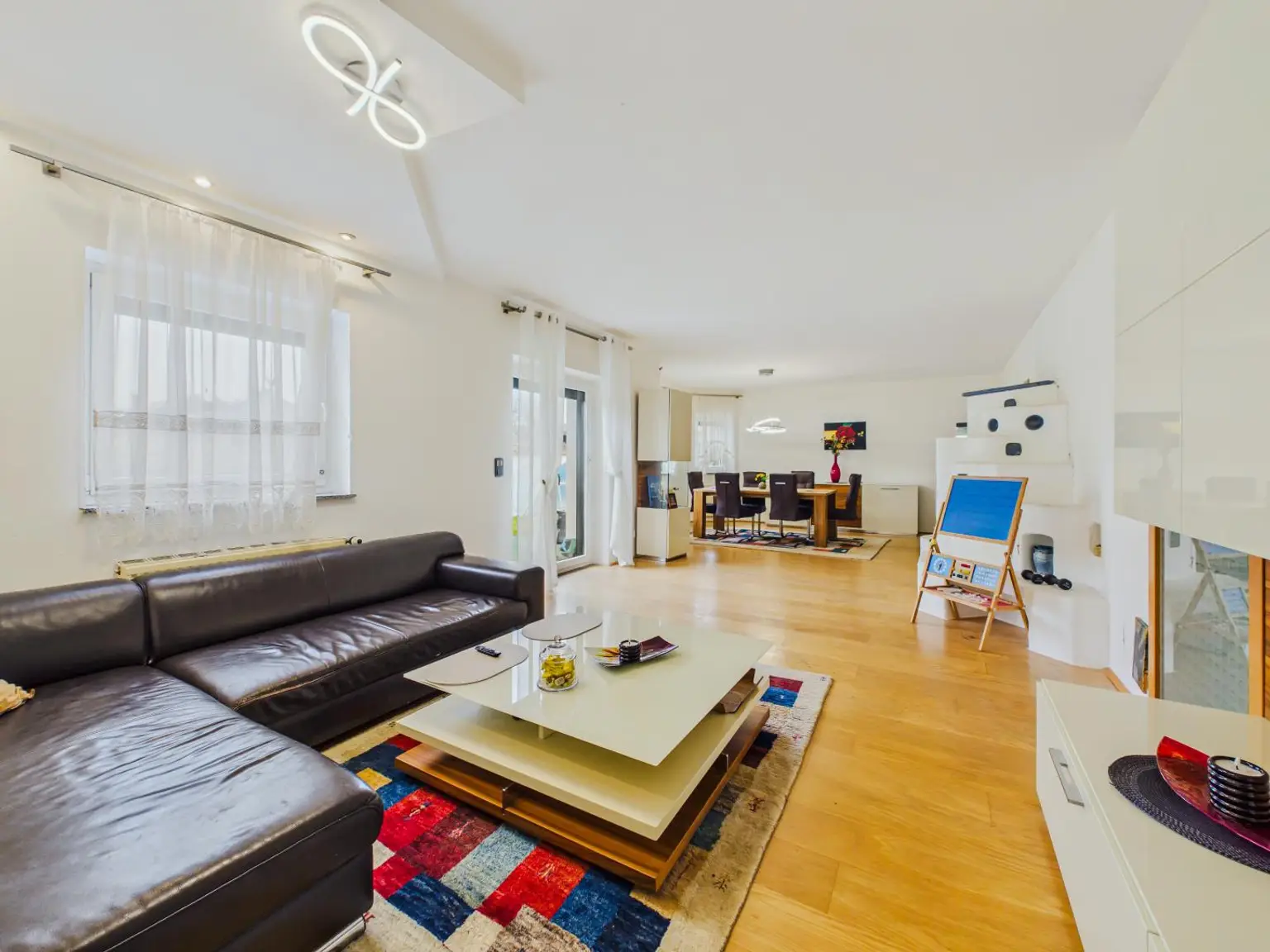 Wohn- und Essbereich 4