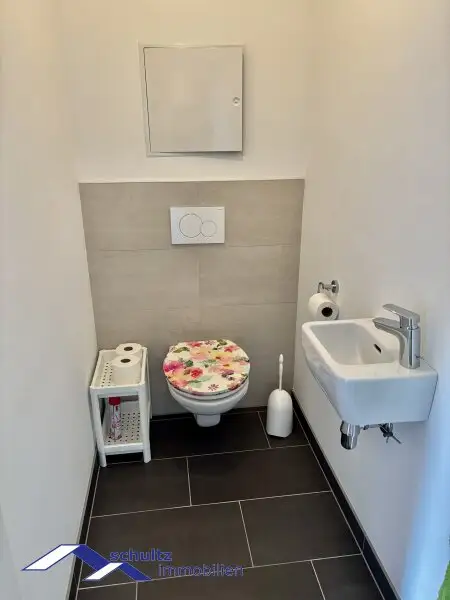 SCHULTZ IMMOBILIEN  - Traumhafte 2-Zimmer Wohnung mit Balkon!