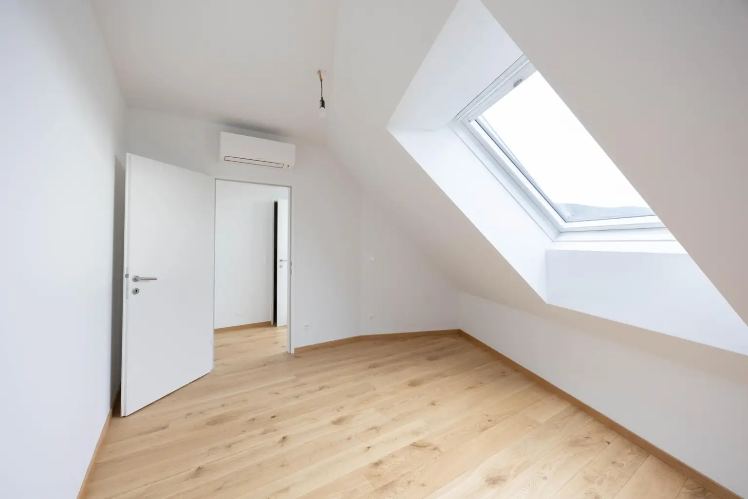 "Erstbezug! Dachterrassenwohnung in Wördern mit Fernblick"
