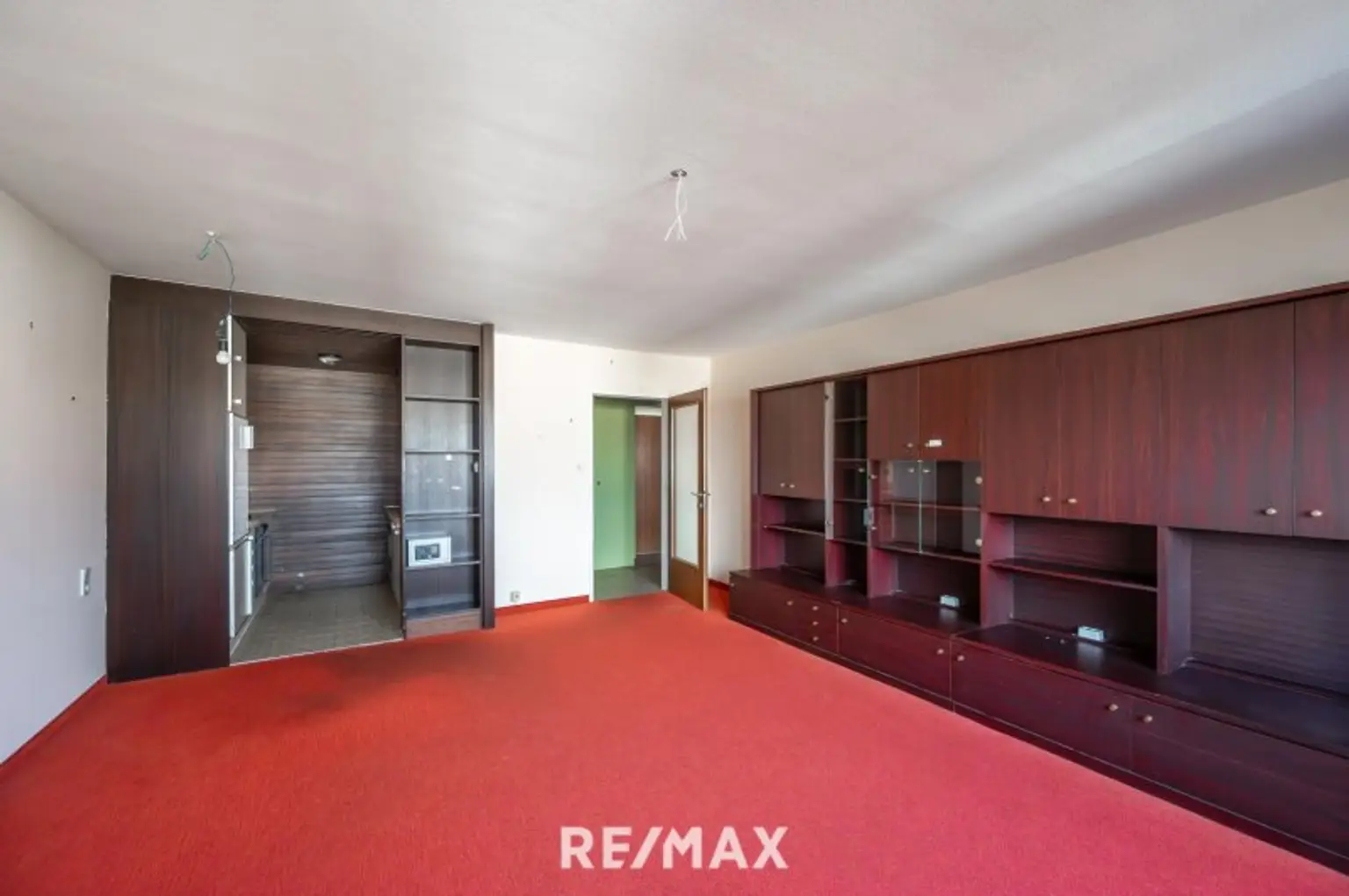 Helle 2-Zimmer-Wohnung mit Innenhofblick und eigenem Parkplatz