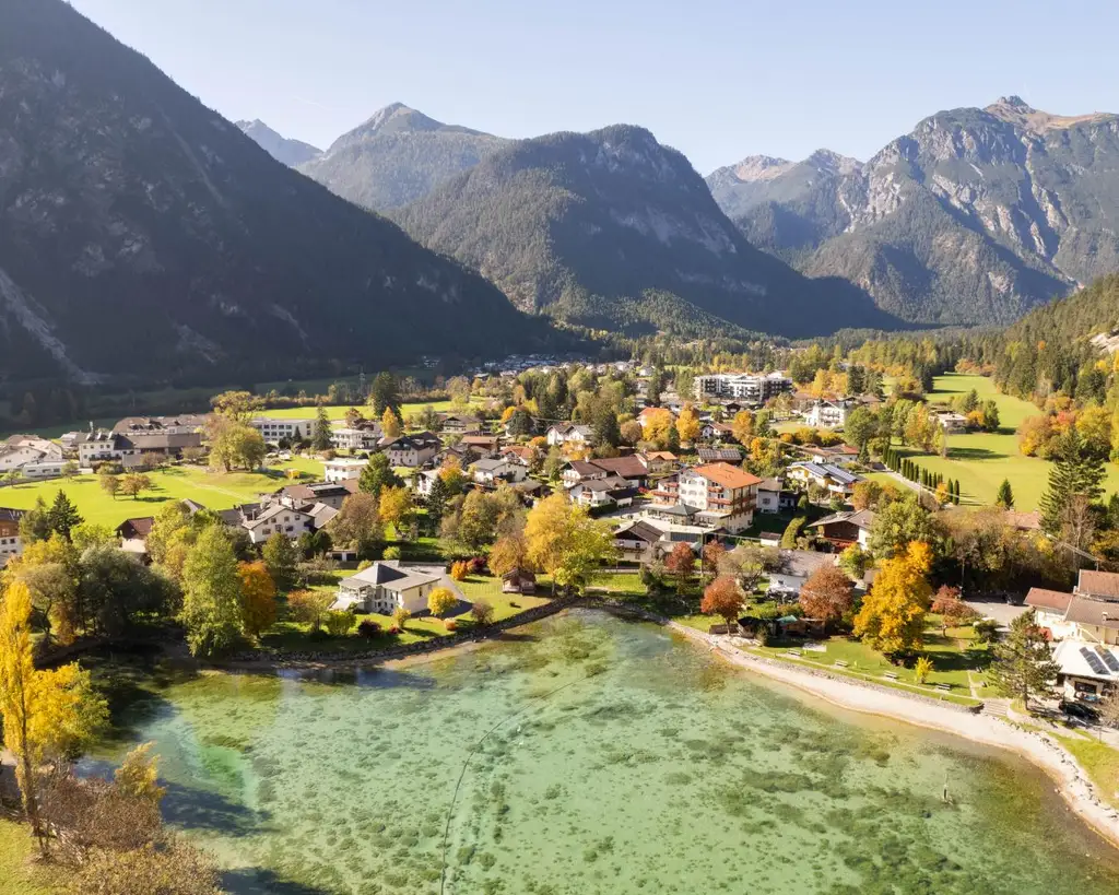 NEU!   Ein Haus am See - das besondere Juwel in ruhiger Bestlage