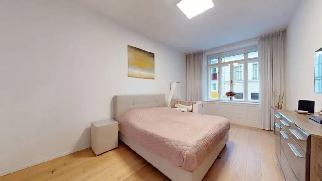 Stilvolles Wohnen in saniertem Altbau