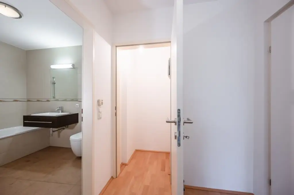 ***NEU*** Porzellangasse, BESTLAGE im Servitenviertel, Schöne 1-Zimmer Neubauwohnung!