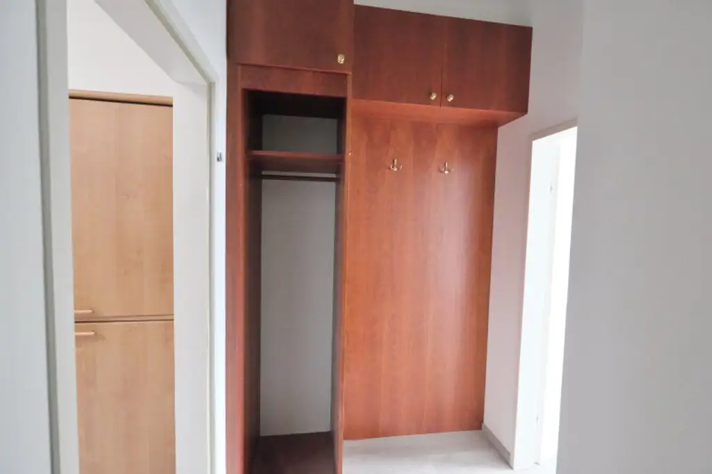 Nähe Innenstadt, Radetzkyplatz, UNBEFRISTETE Dachwohnung 3 Zimmer