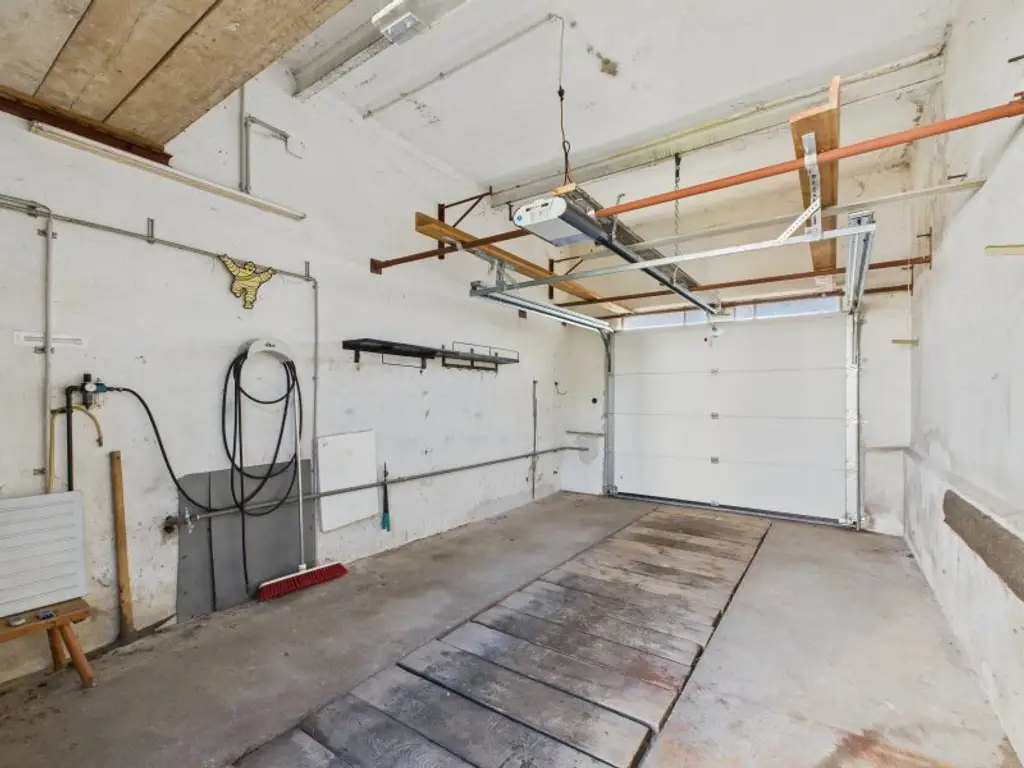 6-Zimmer Einfamilienhaus in Strasshof an der Nordbahn | 810 m² großes Grundstück mit Pool