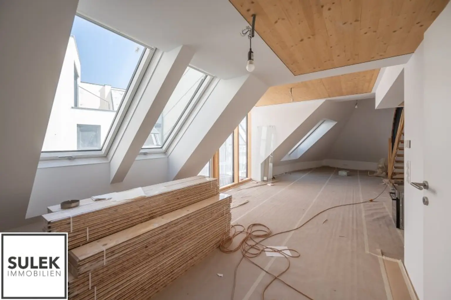 Dachgeschoßwohnung im Herzen des 2. Bezirks – 71 m² Wohnkomfort