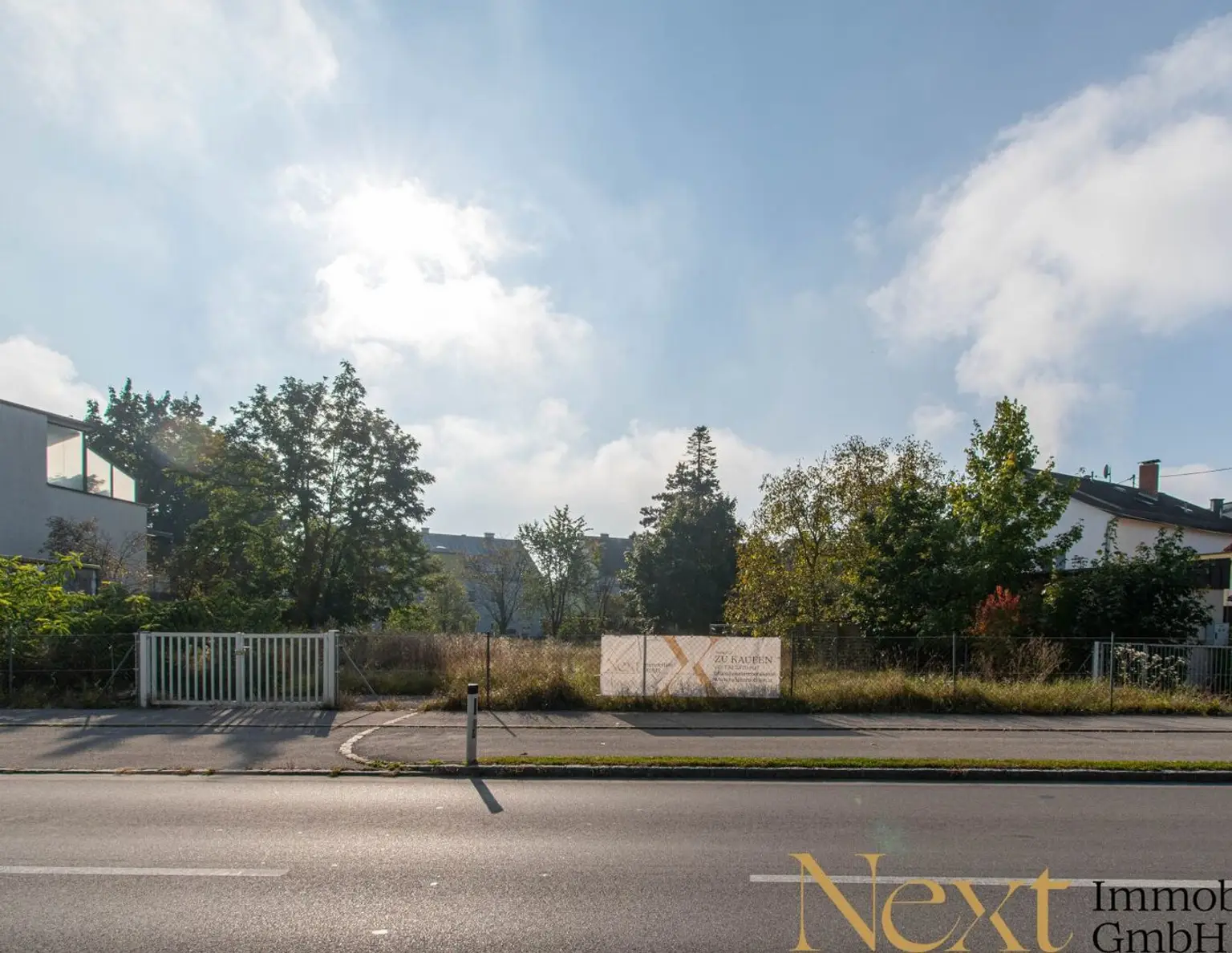 Traumhaftes Baugrundstück für Ein- bzw. Mehrfamilienhäuser oder als bewilligtes Wohnprojekt in Traun zu verkaufen!