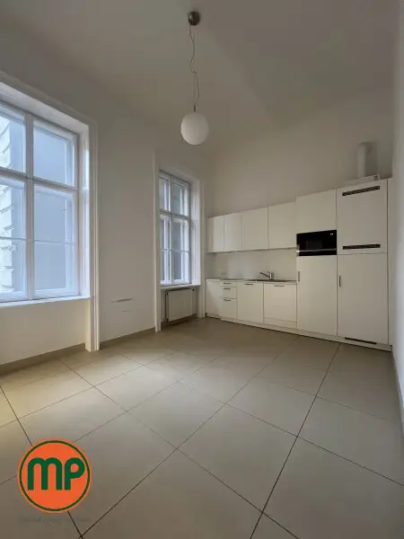 PER ASPERA AD ASTRA – Geschäftsräumlichkeit auf höchstem Niveau