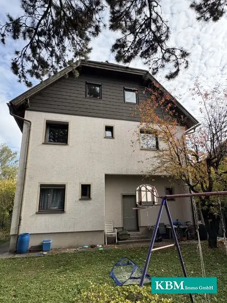 Endlich Zuhause: Wo Platz auf Lebensqualität trifft! - Haus mit 10 Zimmern, Garage und 5 Bädern