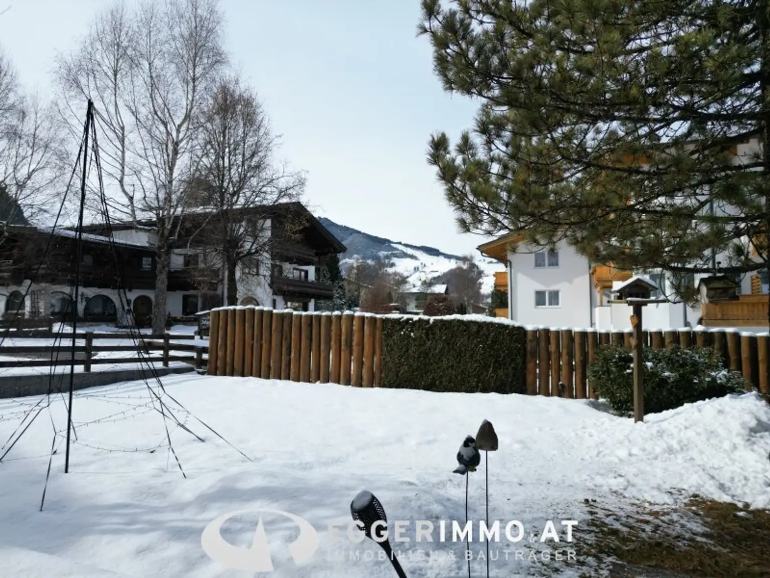 Living and Renting in the Heart of Kaprun – Exclusive Multi-Family House with Separate Apartment
