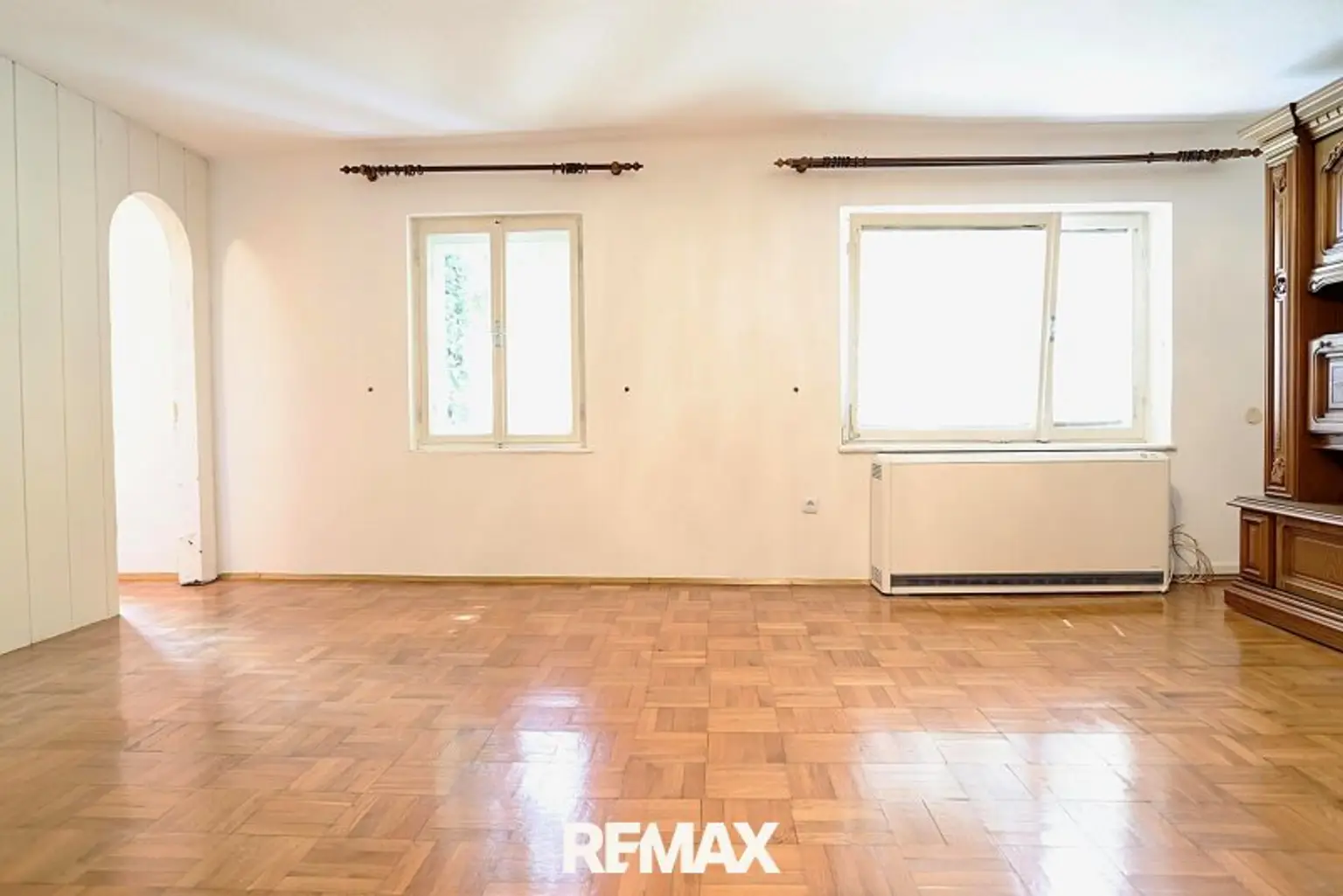 Schlafzimmer mit Schrankraum OG