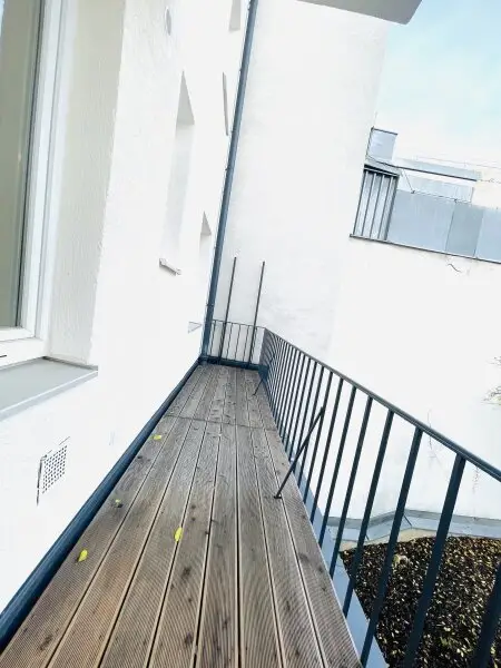 Ruheoase - 3-Zimmer-Altbauwohnung mit Terrasse, im 18. Bezirk!