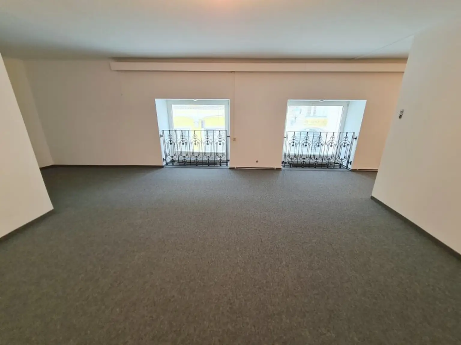 Blick auf die Pestsäule - Wohnung mit Balkon