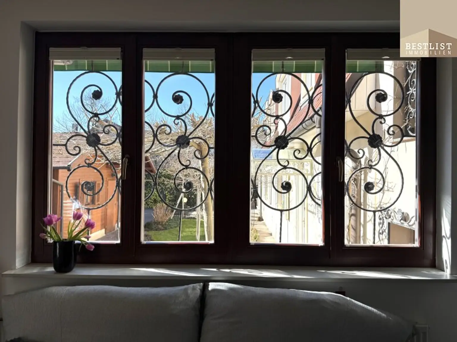 Der Sommer kommt bestimmt! Landhausstil mit 2 Wohneinheiten - lichtdurchflutet!
