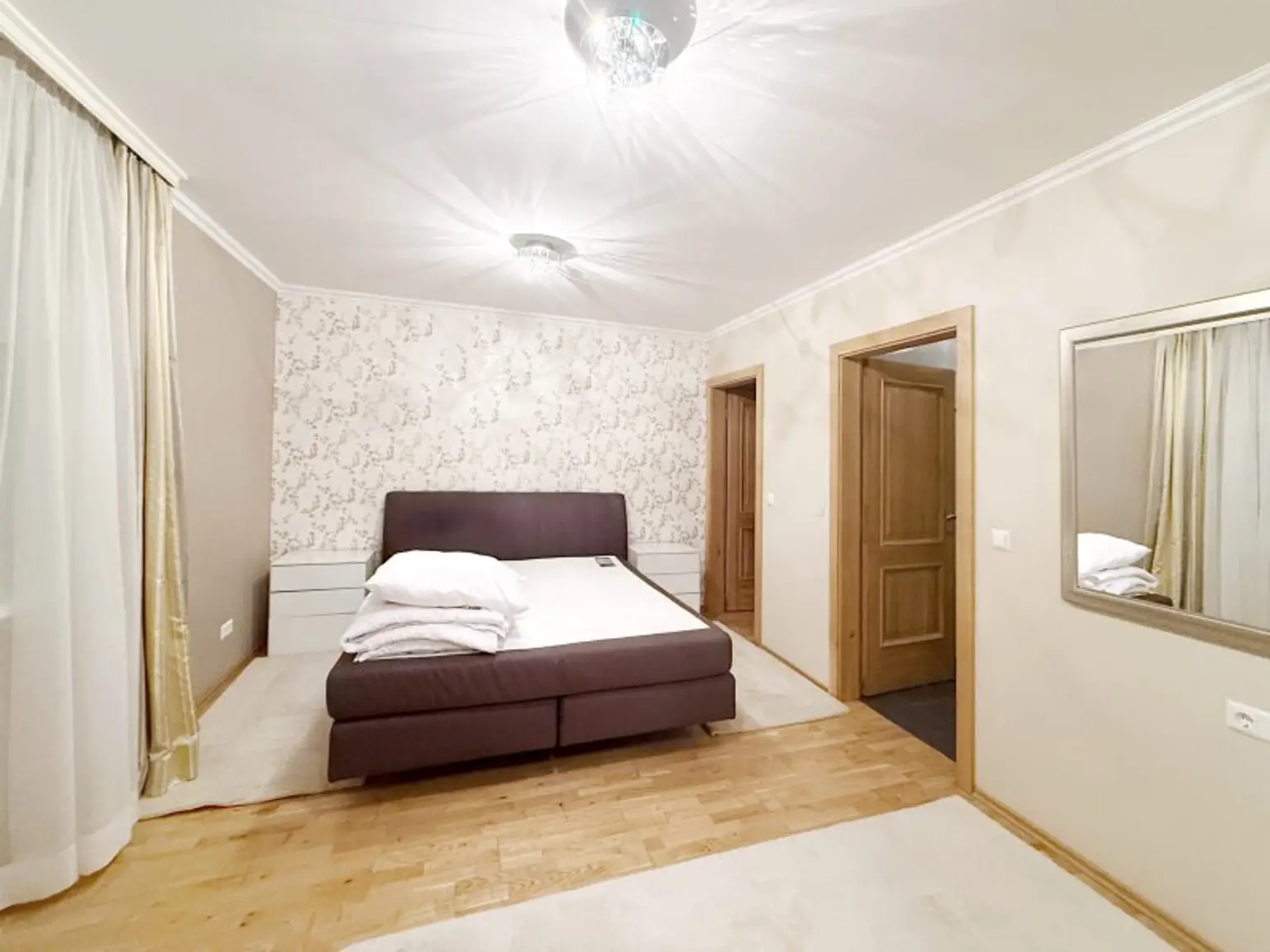 Move Right In: Fully Furnished Family Home in Weidling – 360 m²