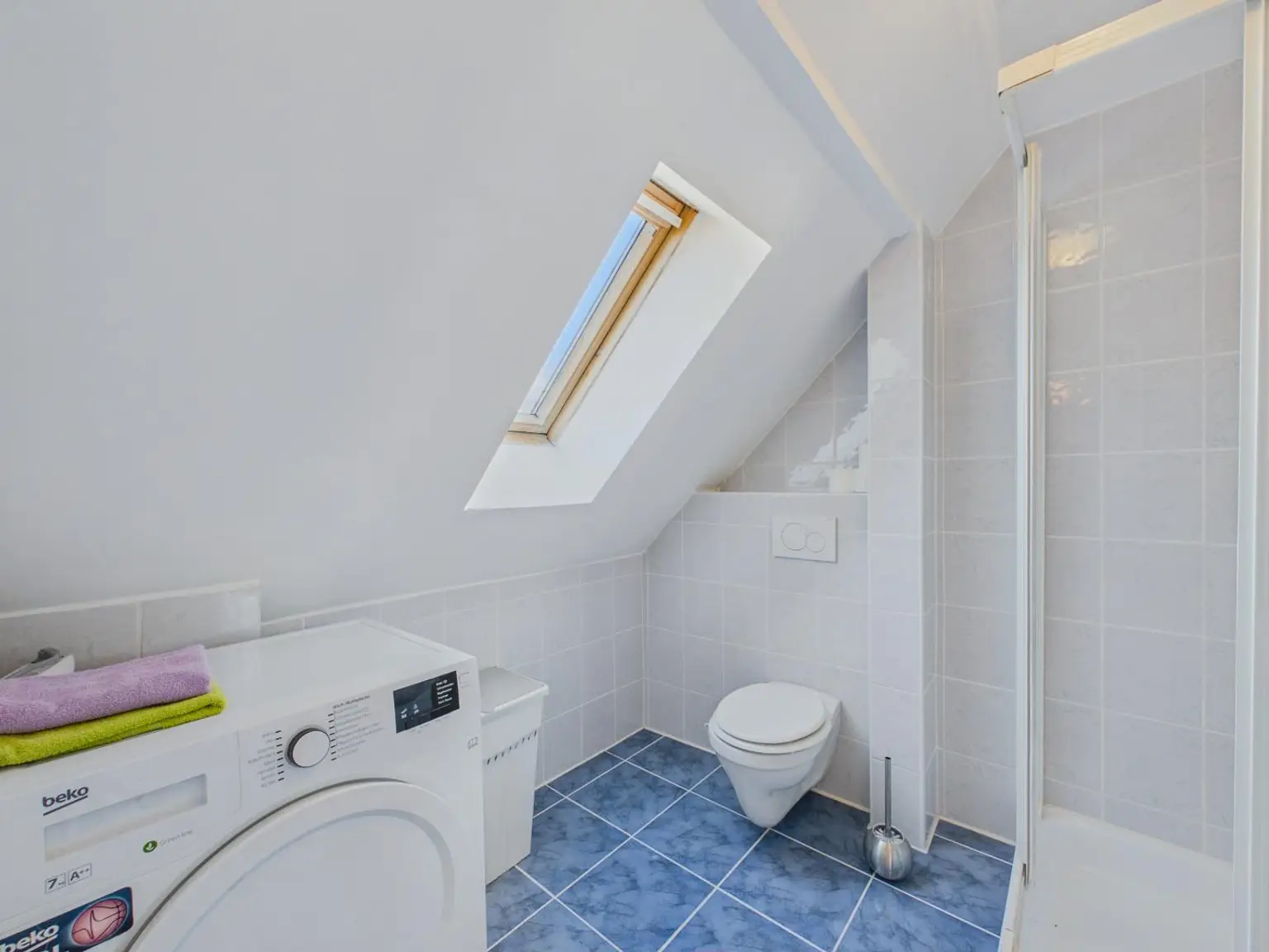 Badezimmer DG 1