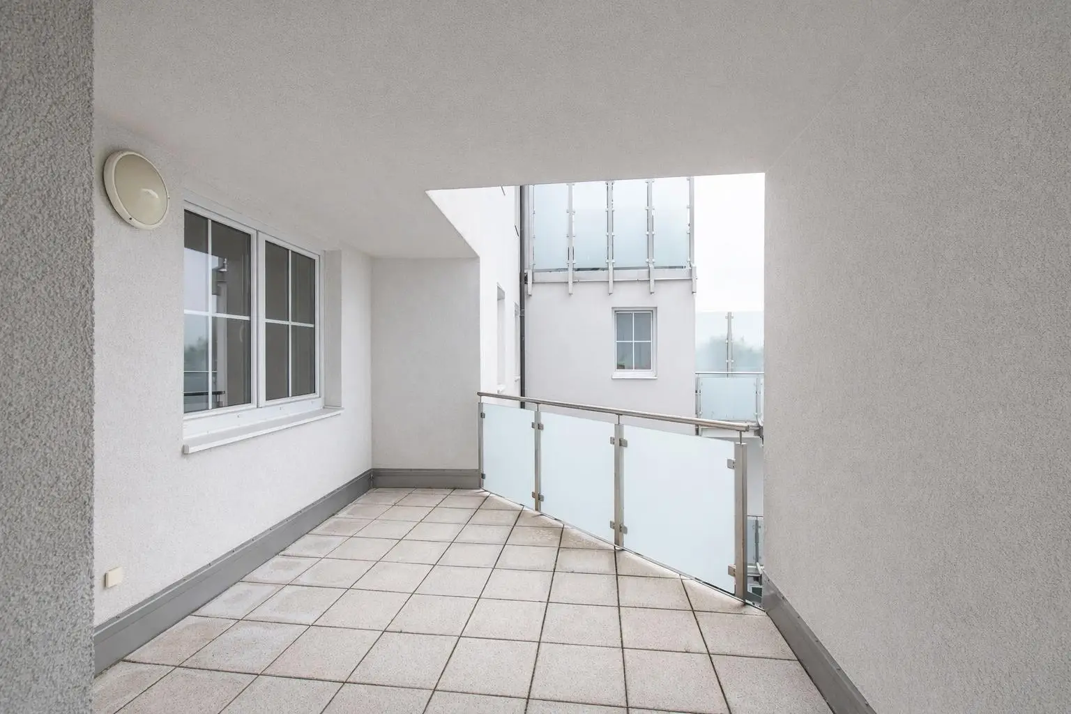 Bild 21, Loggia Iststand