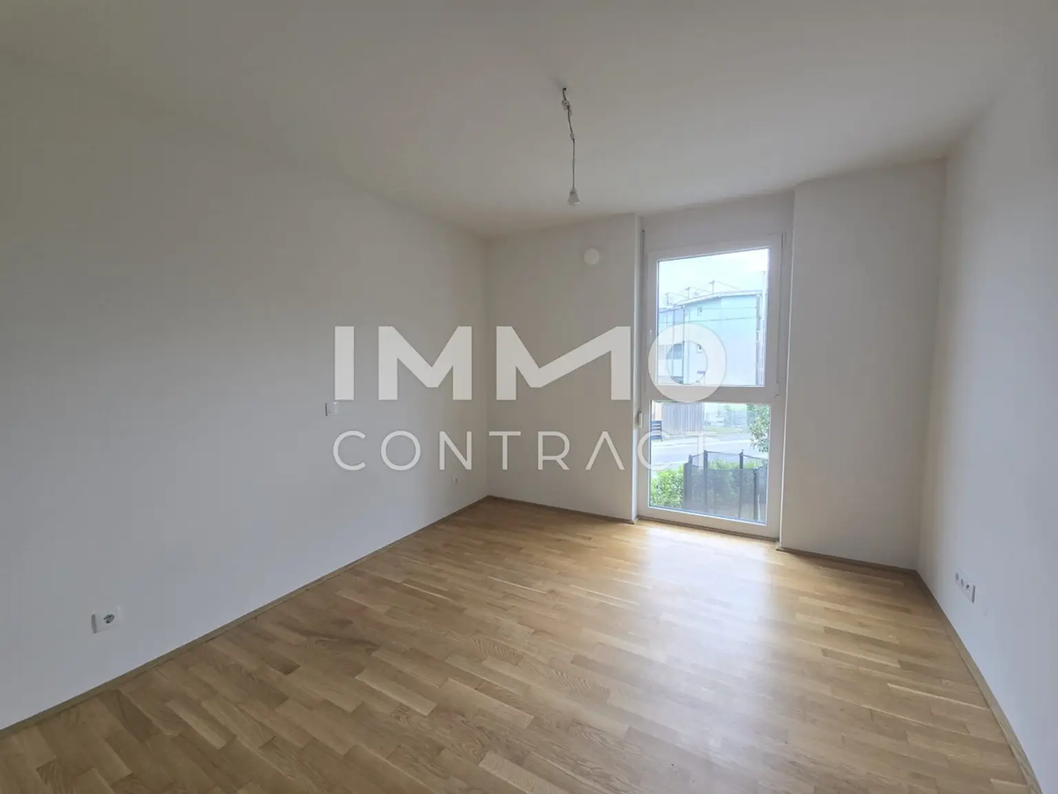 Neuwertige 3 Zimmer Wohnung mit Balkon in zentraler Lage - Harter Straße 86 - Top 08