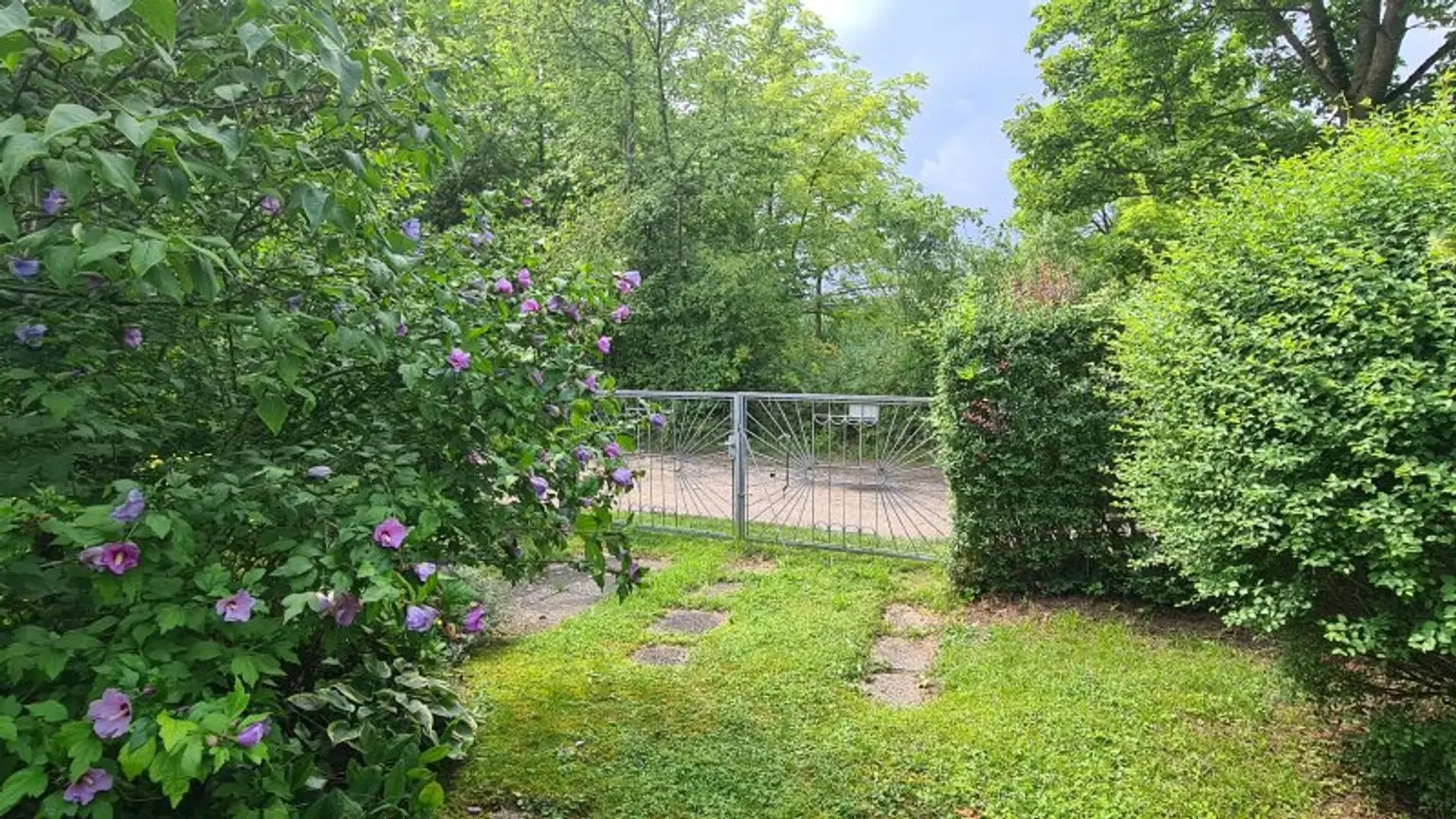 Besichtigungsmöglichkeit am Sonntag 3. August - Liebhaberobjekt: Freizeitgrundstück mit Wochenendhaus am Brandstätter See