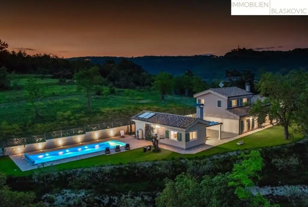 Charmante Villa im Grünen mit fabelhafter Aussicht in die Natur