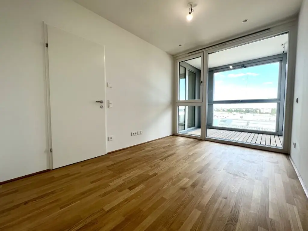 U-Bahn U1 Kagran - Sauna - Loggia - Fitnessraum - Deckenkühlung - Pool am Dach