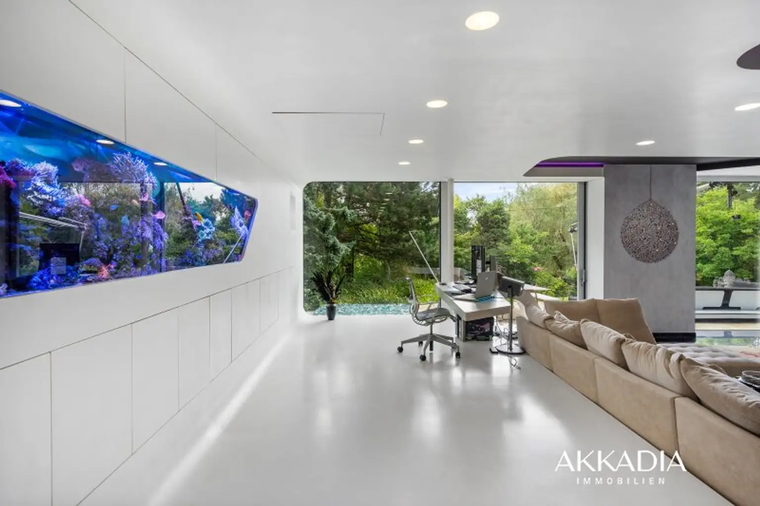 Außergewöhnlich futuristische Architektur mit "WOW"-Effekt und Indoor Pool in Liesing – The White Pearl