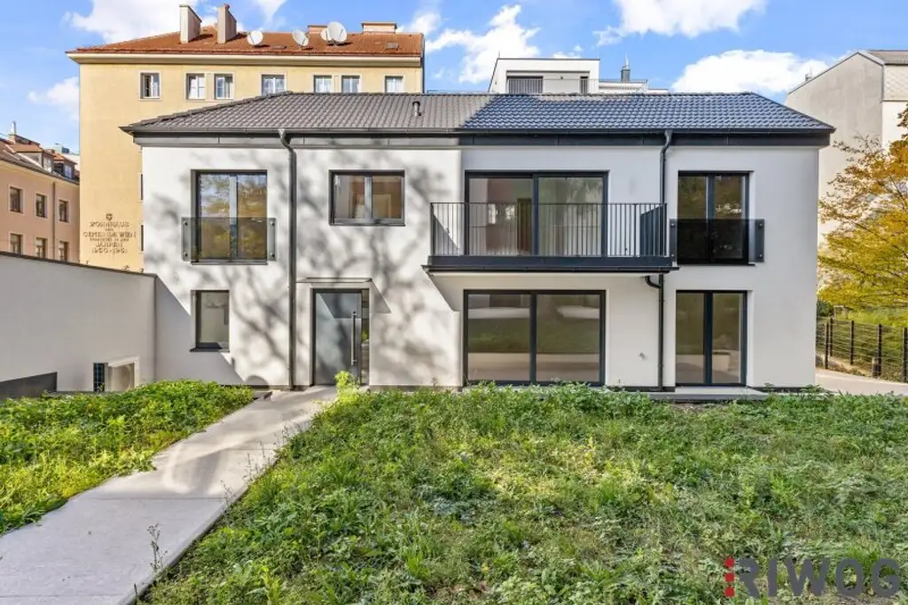 SANIERTES HAUS + 140m² SÜD-GARTEN | 5 MIN vom BHF MEIDLING (U6/S-Bahn) | LUFTWÄRMEPUMPE | RUHELAGE | NUTZUNGSRECHT 250m² Grünfläche