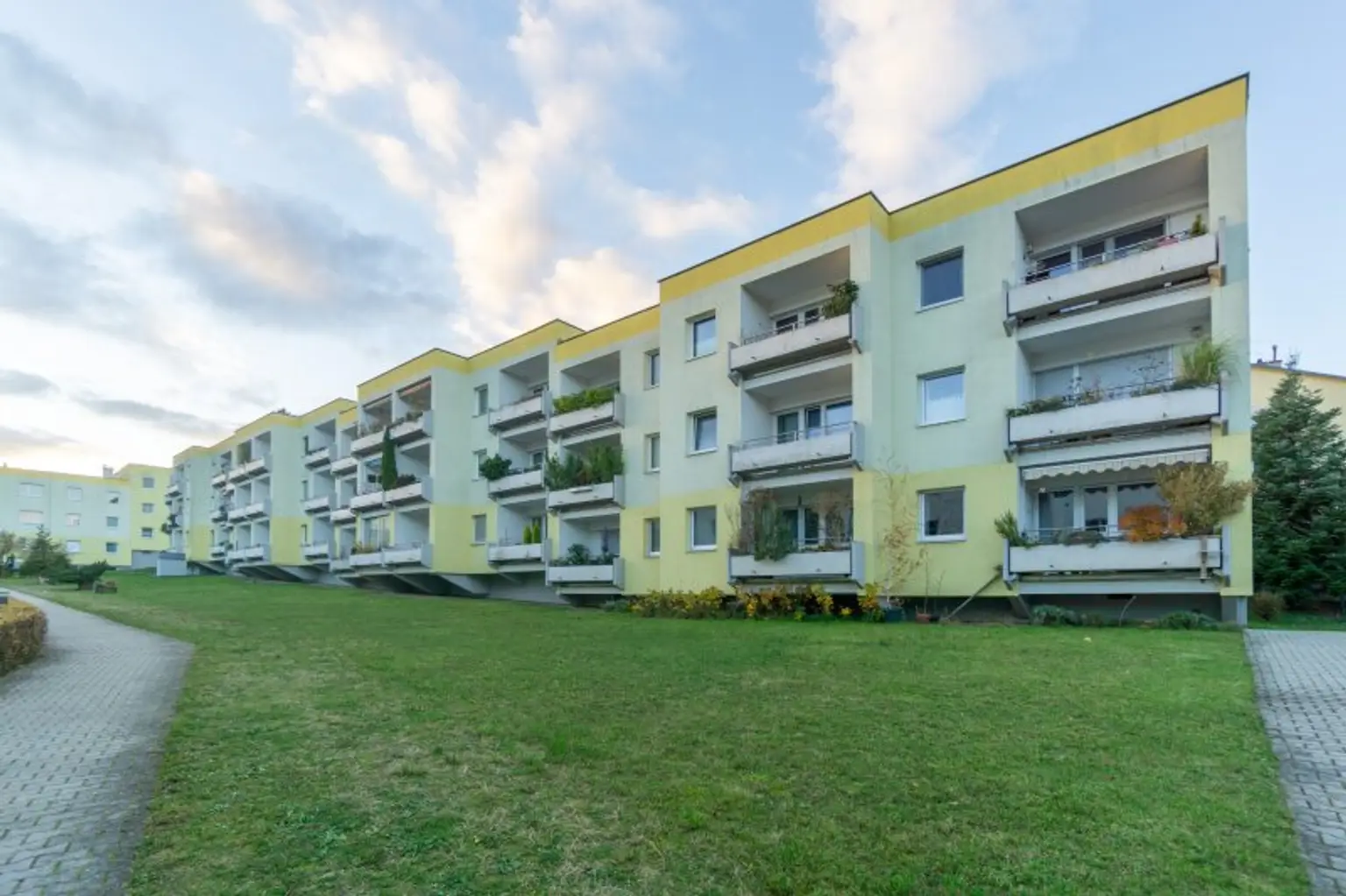 Zentral gelegene 5 Zimmer! Zu Fuß ins Sacre Coeur, 15 Minuten nach Hütteldorf