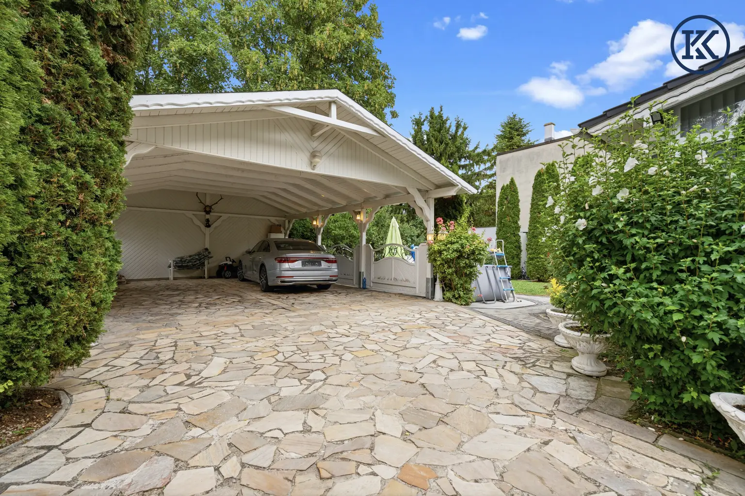 Carport