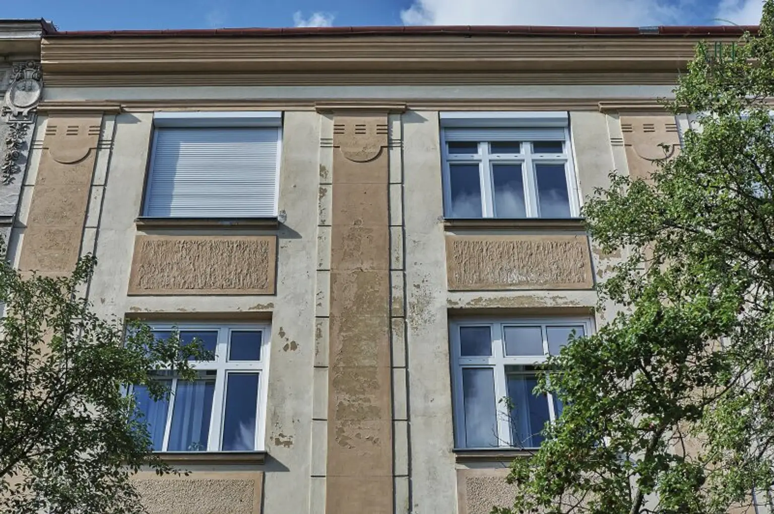 Renovierungsbedürftige Singlewohnung bei Bahnhof Hernals