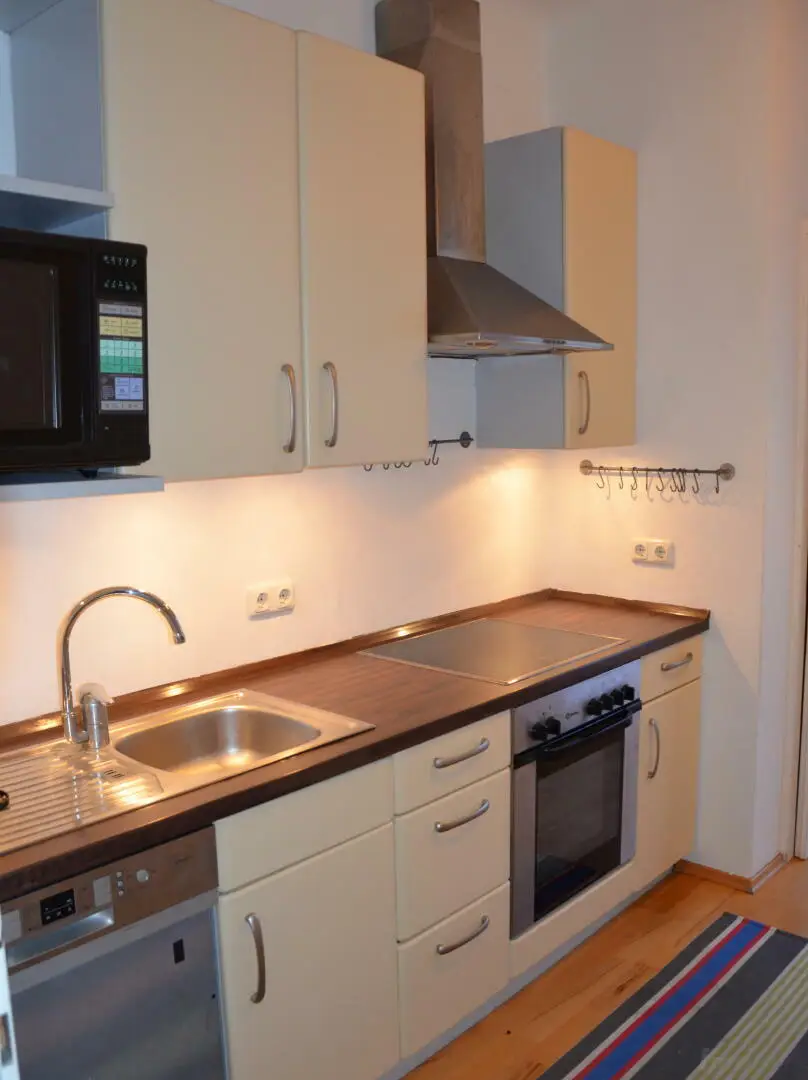Großzügige, helle 3-Zimmerwohnung in Geidorf, WG-geeignet.