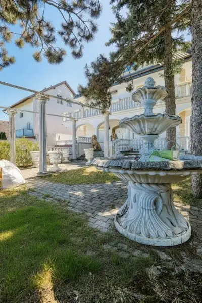 ++ EINE KLASSE FÜR SICH ++ Exklusive 9-Zimmer Villa mit Panoramablick über Wien