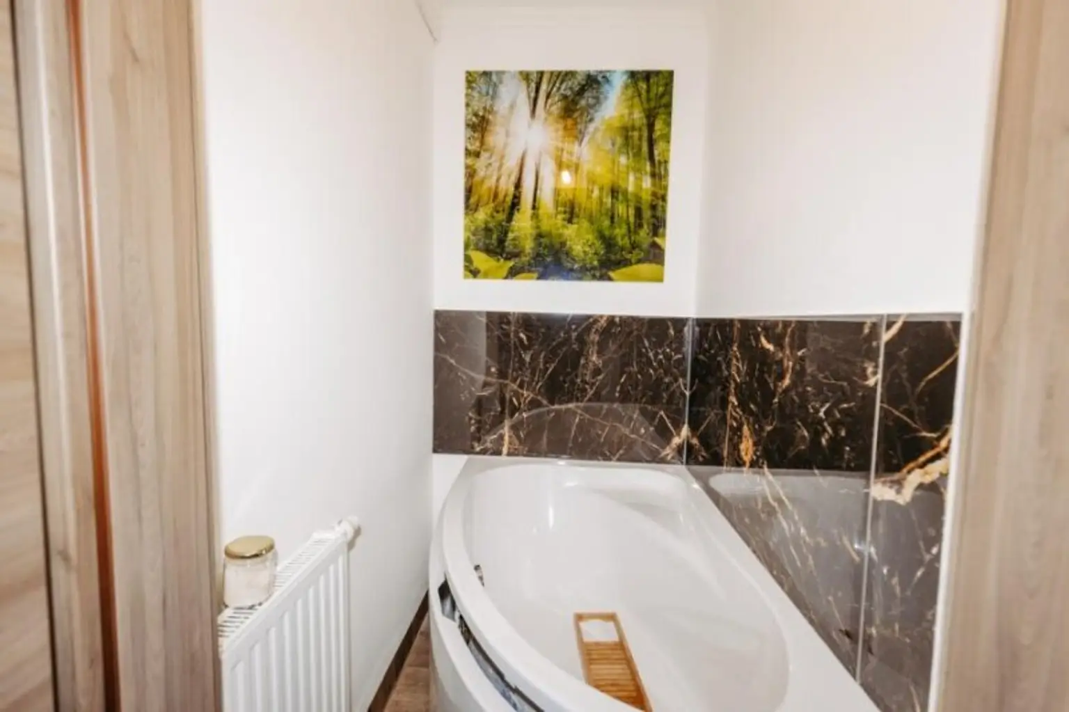 Gepflegtes, neu revitalisiertes  und liebevoll erhaltenes Landhaus. Natur, Sonne, Ruhe,  Seelenheil.