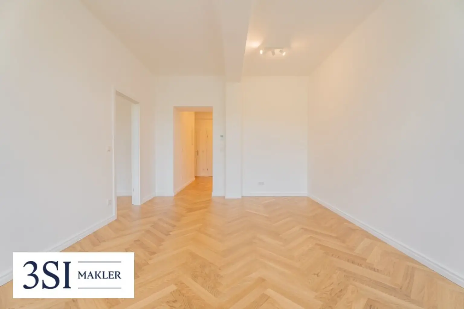 Elegante 3-Zimmer-Wohnung mit Parkblick – Erstbezug im revitalisierten Altbau