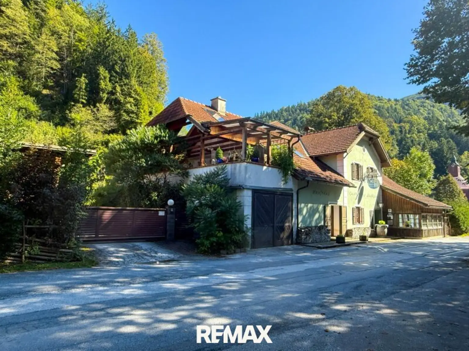 01-320 Gesamtansicht