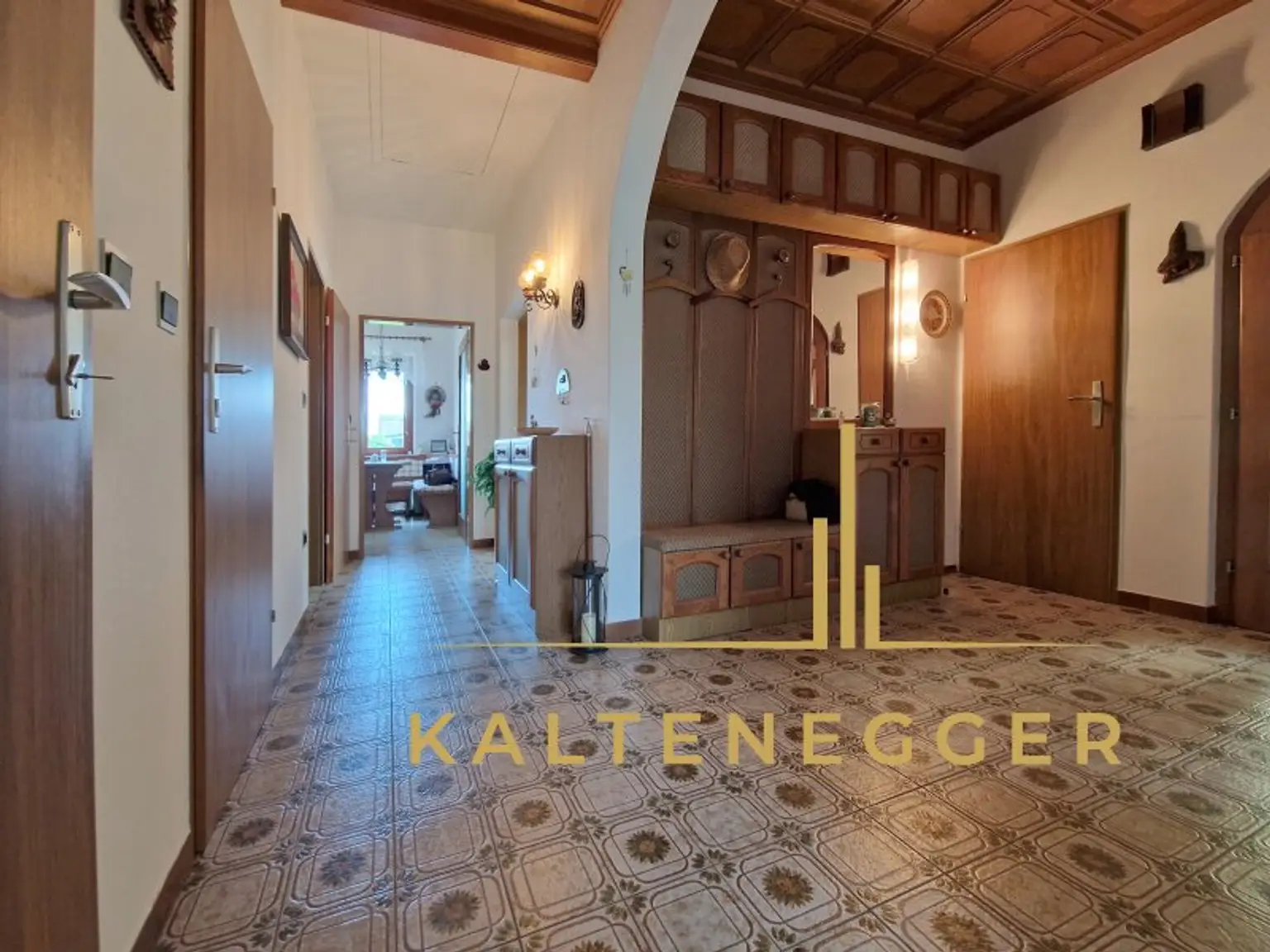 Vorzimmer ca. 12,36 m²