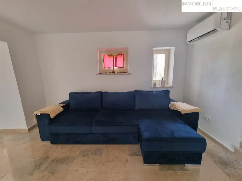 Juwel - Restauriertes Steinhaus mit Pool und Meerblick