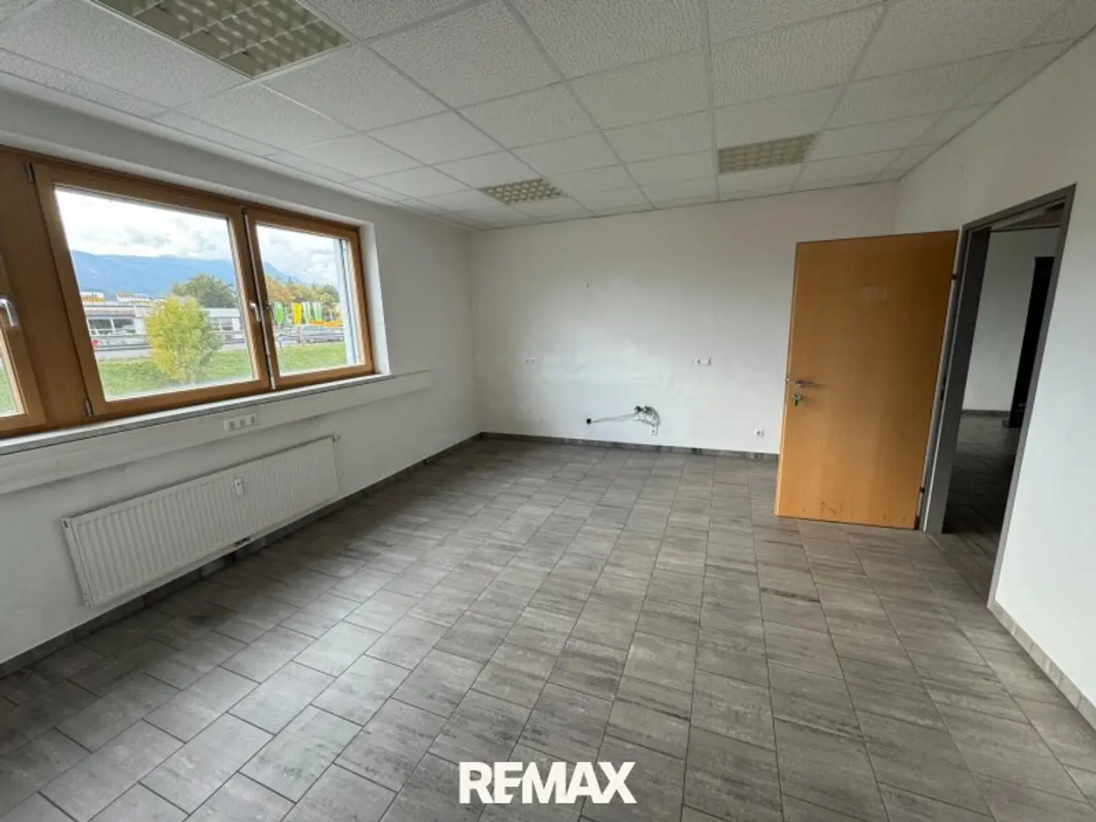 Büro rechte Seite