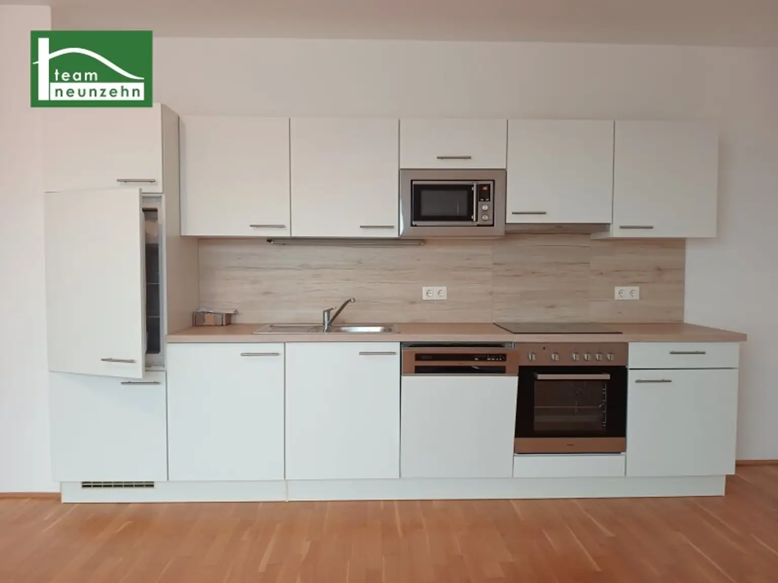 Wundervolle Dachgeschosswohnung mit großer Dachterrasse