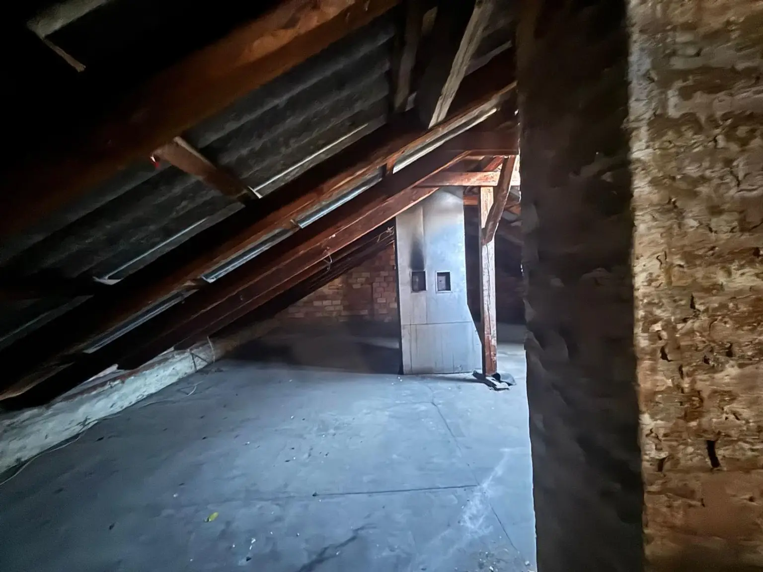 Ihr neues Zuhause: Einfamilienhaus mit vielseitigem Ausbaupotenzial in familienfreundlicher Stadtlage!