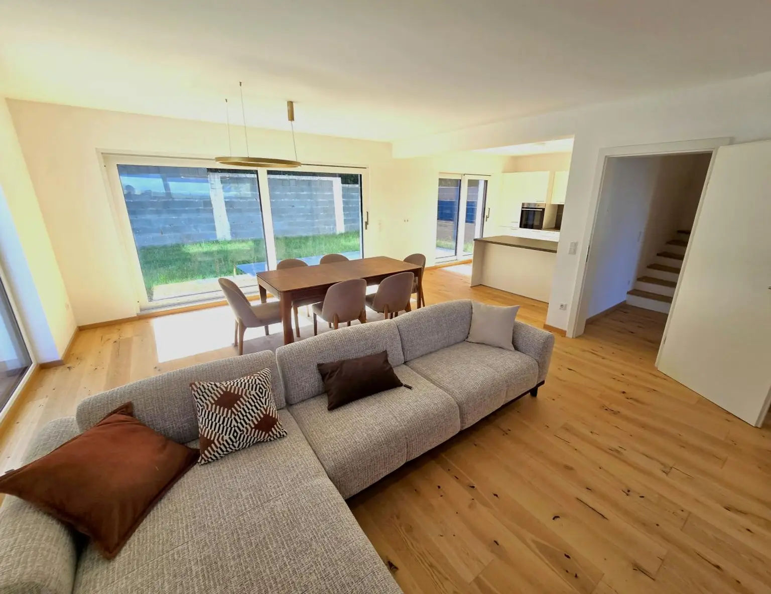 ERSTBEZUG - Doppelhaushälfte - 130 m² - 4 Zi - Nähe Klosterneuburg