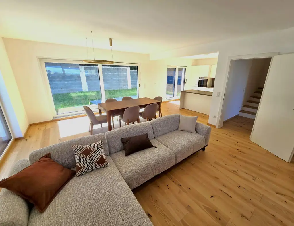 ERSTBEZUG - Doppelhaushälfte - 130 m² - 4 Zi - Nähe Klosterneuburg